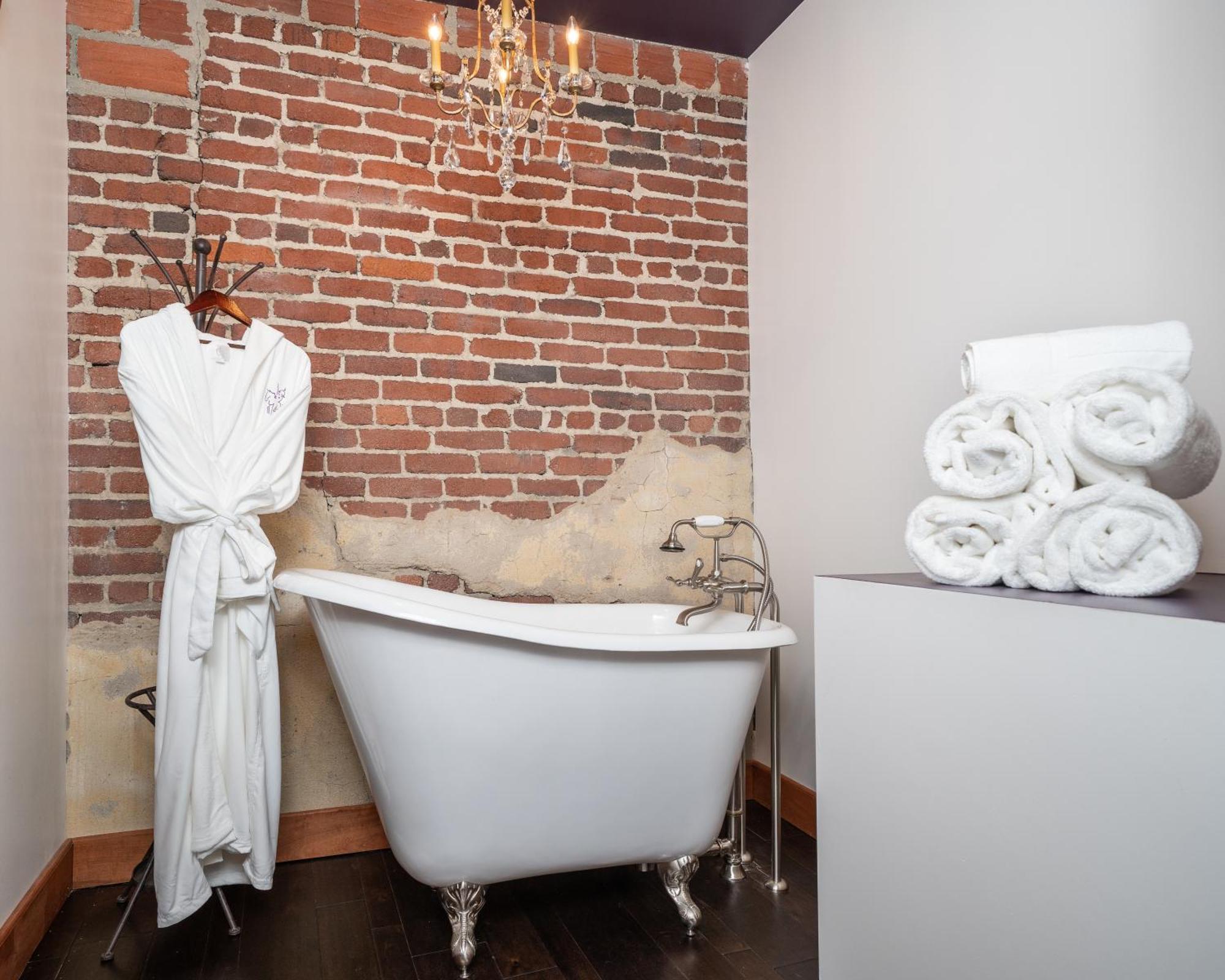 The Horton Hotel Boone Room photo